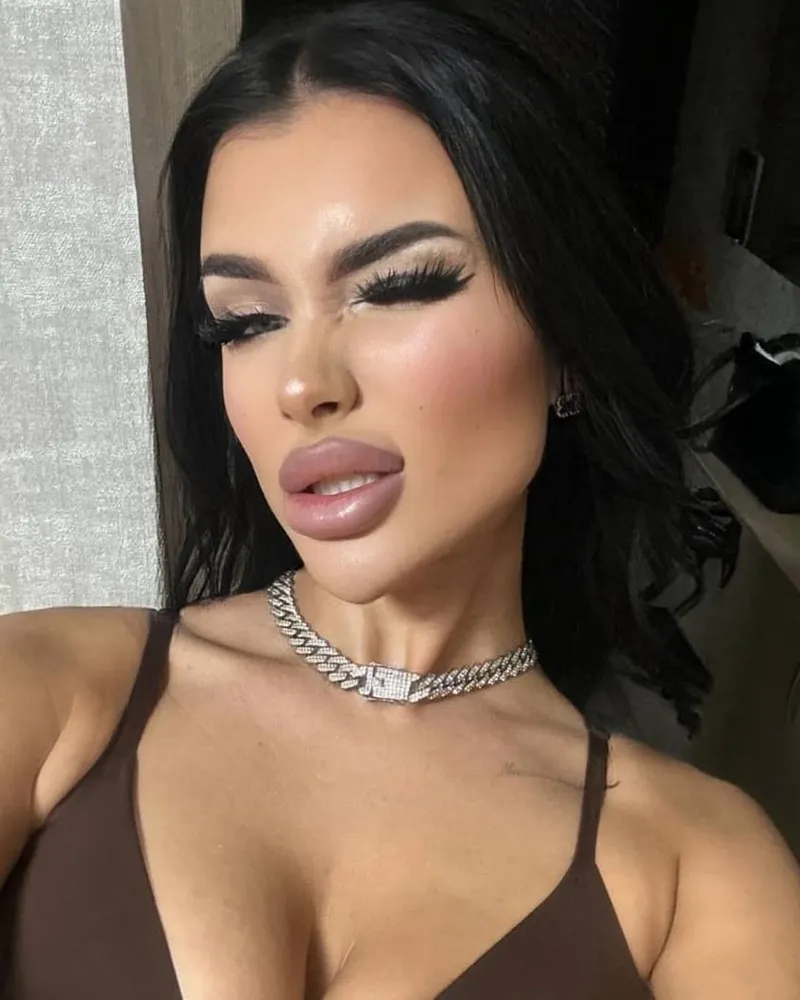İstanbul Esenyurt Melis Escort Escort Bayan İlan Fotoğrafı