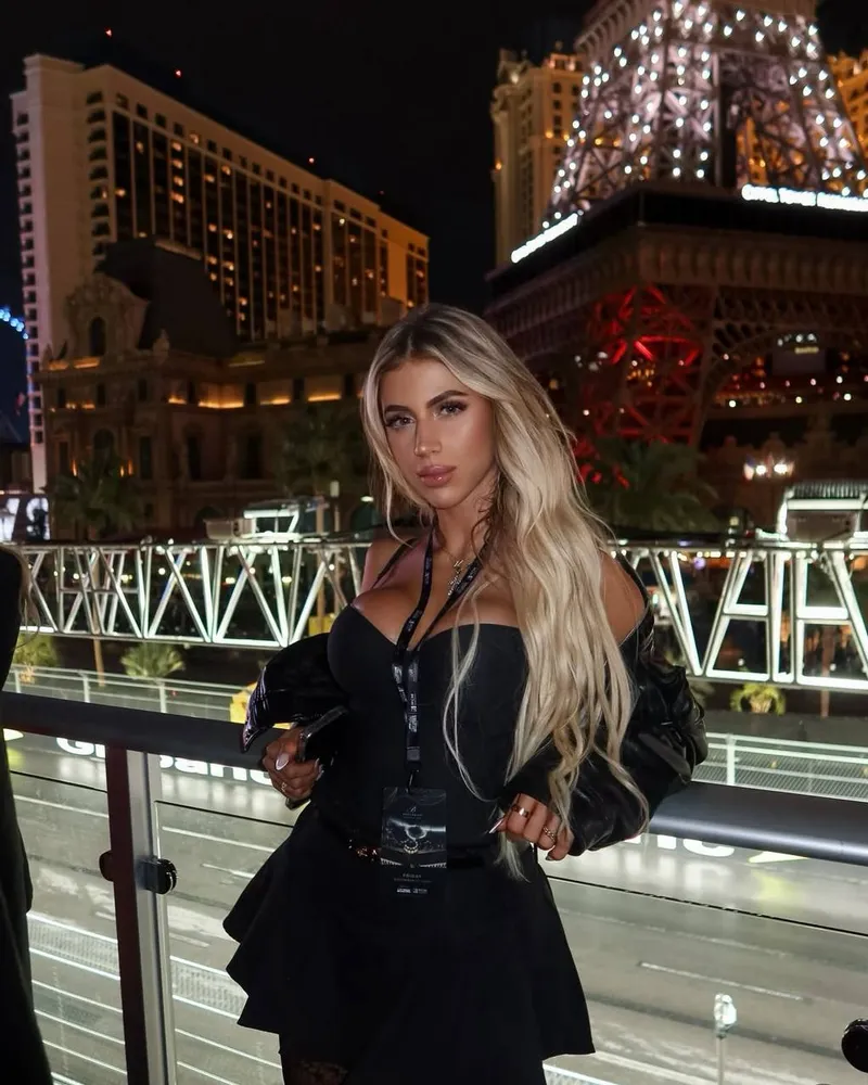 Arnavutköy Escort Escort İlanı Pelin - %100 Gerçek Fotoğraflı Randevu
