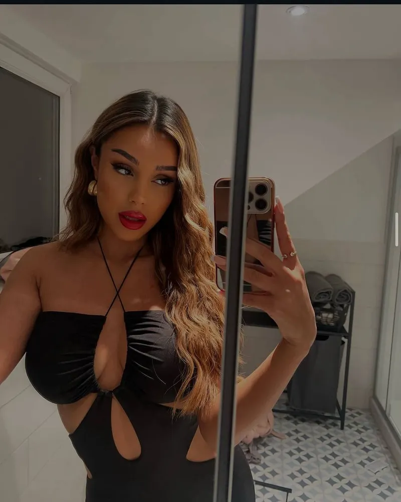 İstanbul Nişantaşı Buse Escort Escort Bayan İlan Fotoğrafı