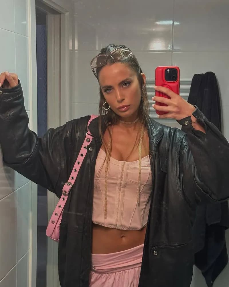 Kübra | Kadikoy VIP Escort | ISTANBUL ESKORT
