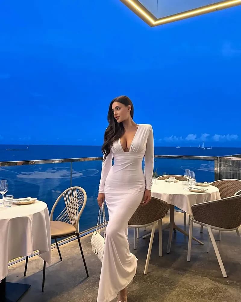 Nil | Besiktas VIP Escort | ISTANBUL ESKORT