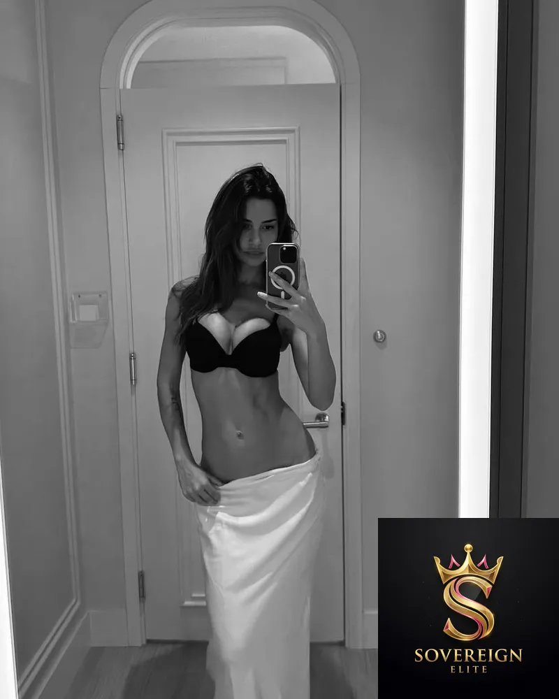 coreaiorbit Sinem-vip İstanbul Escort Galeri Görseli 3 - gecelik